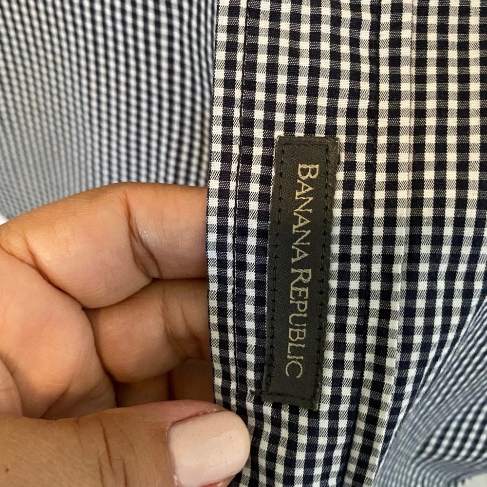 Banana Republic Gingham Button Up Shirt